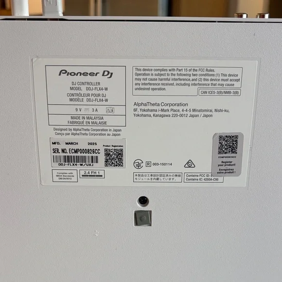 White DDJ-FLX4 Pioneer DJ Controller 2025 - Picture 4 of 4